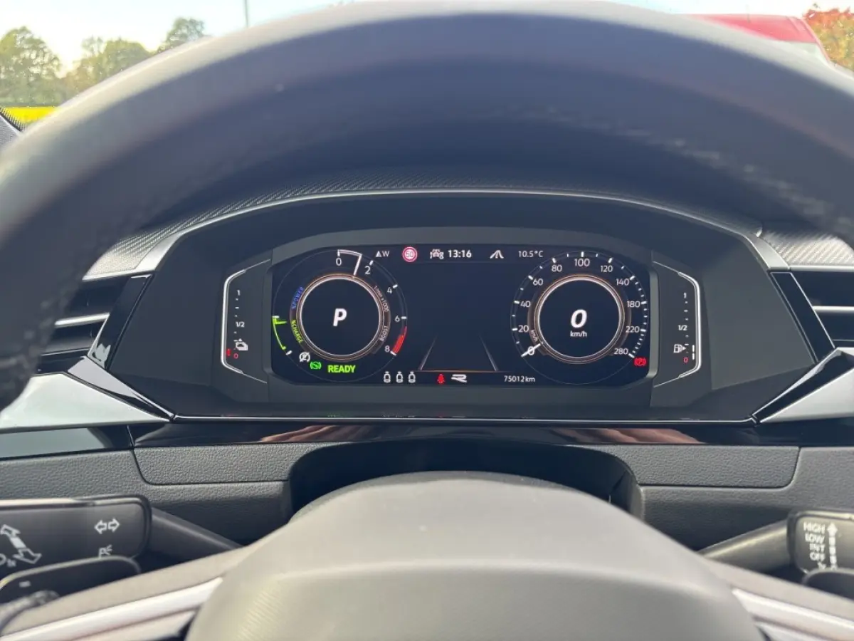 1.4 TSI eHYBRID R-LINE PANO-DAK/TREKHAAK/360CAM/LEDER/E-KLEP/HUD/ACC/STOELVERW