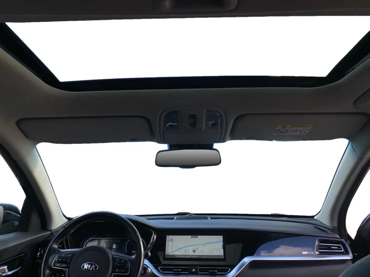 ExecutiveLine 64 kWh | Climate control | Leder | Stoel + stuurverwarming en ventilatie | Schuif/kanteldak | Navigatie | 17 inch LM-velgen | Keyless | SOH 97% |