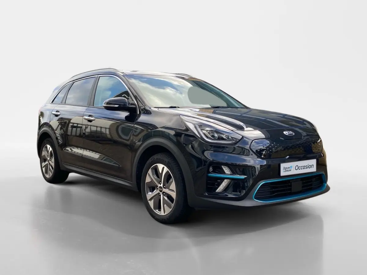 ExecutiveLine 64 kWh | Climate control | Leder | Stoel + stuurverwarming en ventilatie | Schuif/kanteldak | Navigatie | 17 inch LM-velgen | Keyless | SOH 97% |