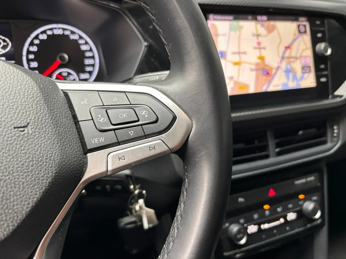 1.0 TSI Life / Navigatie / Trekhaak