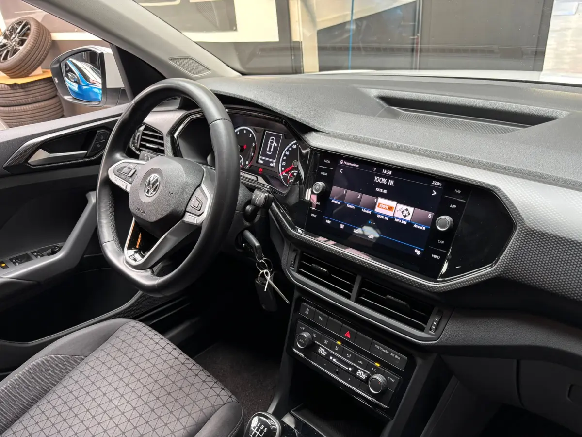 1.0 TSI Life / Navigatie / Trekhaak