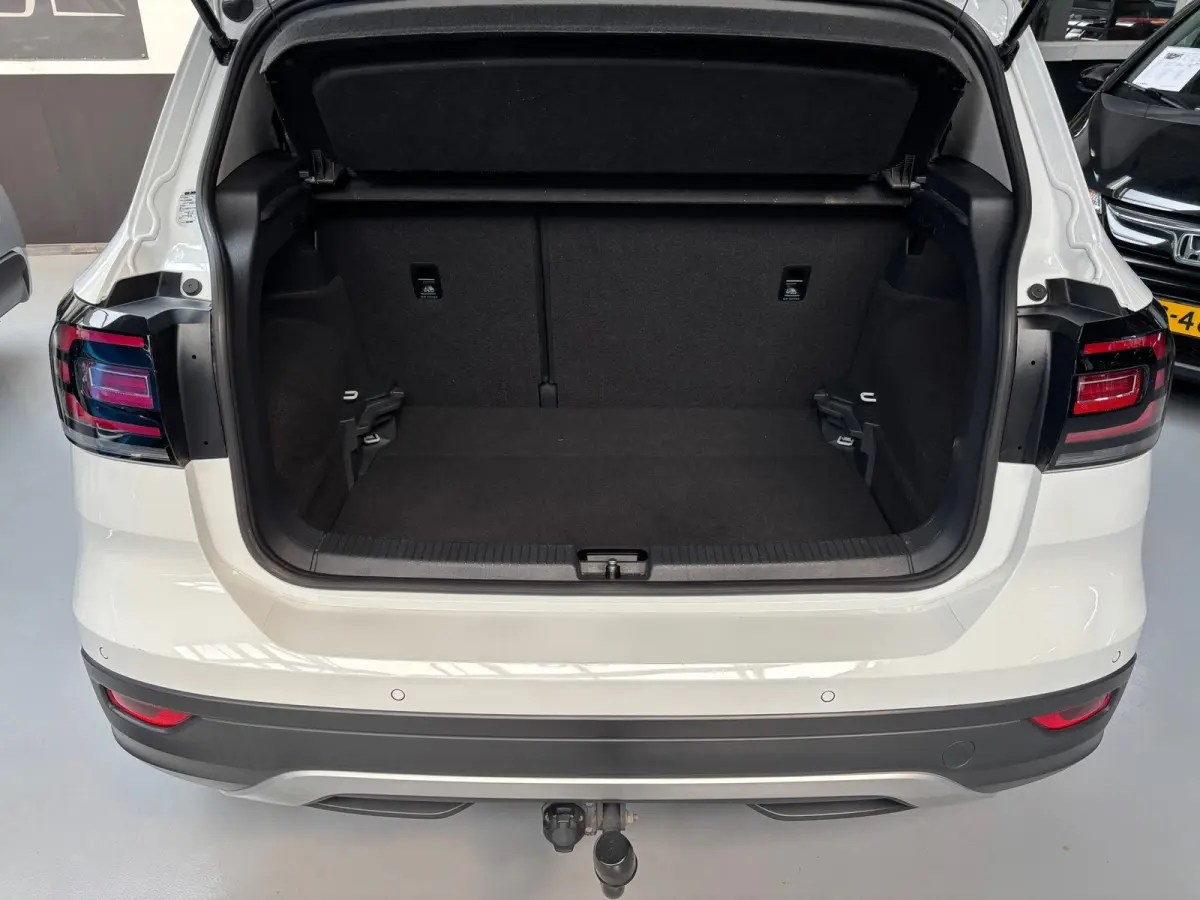 1.0 TSI Life / Navigatie / Trekhaak