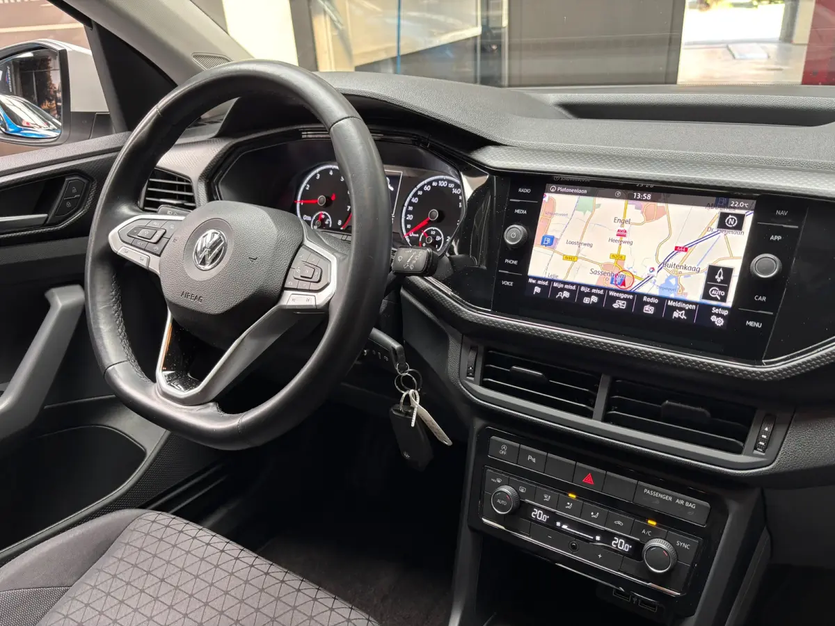 1.0 TSI Life / Navigatie / Trekhaak