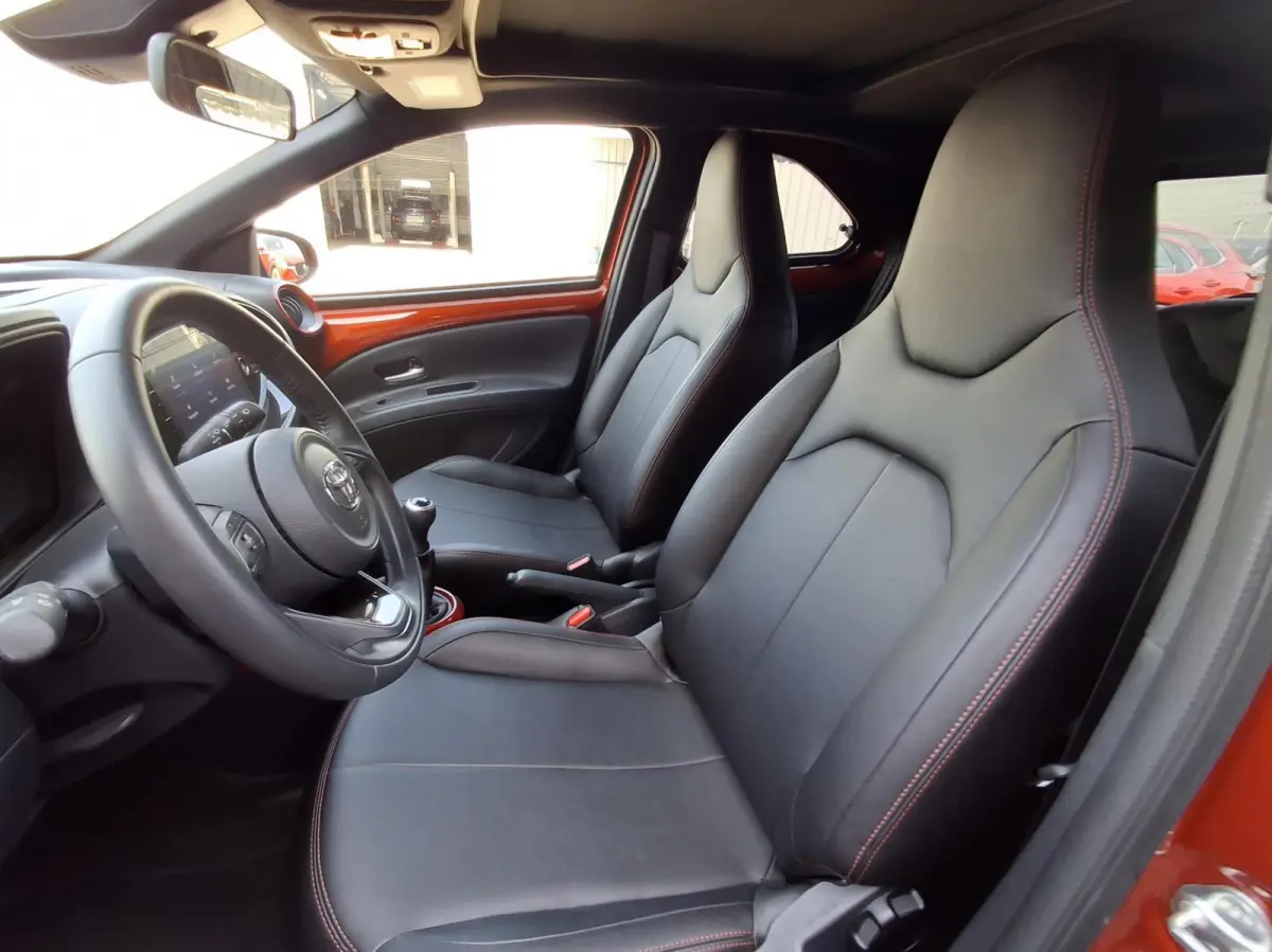 1.0 VVT-i MT Premium Leder Opendak Cabrio