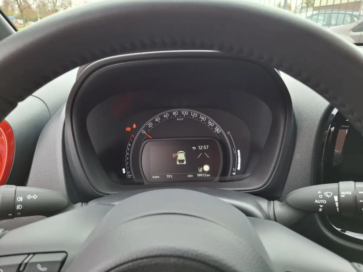 1.0 VVT-i MT Premium Leder Opendak Cabrio