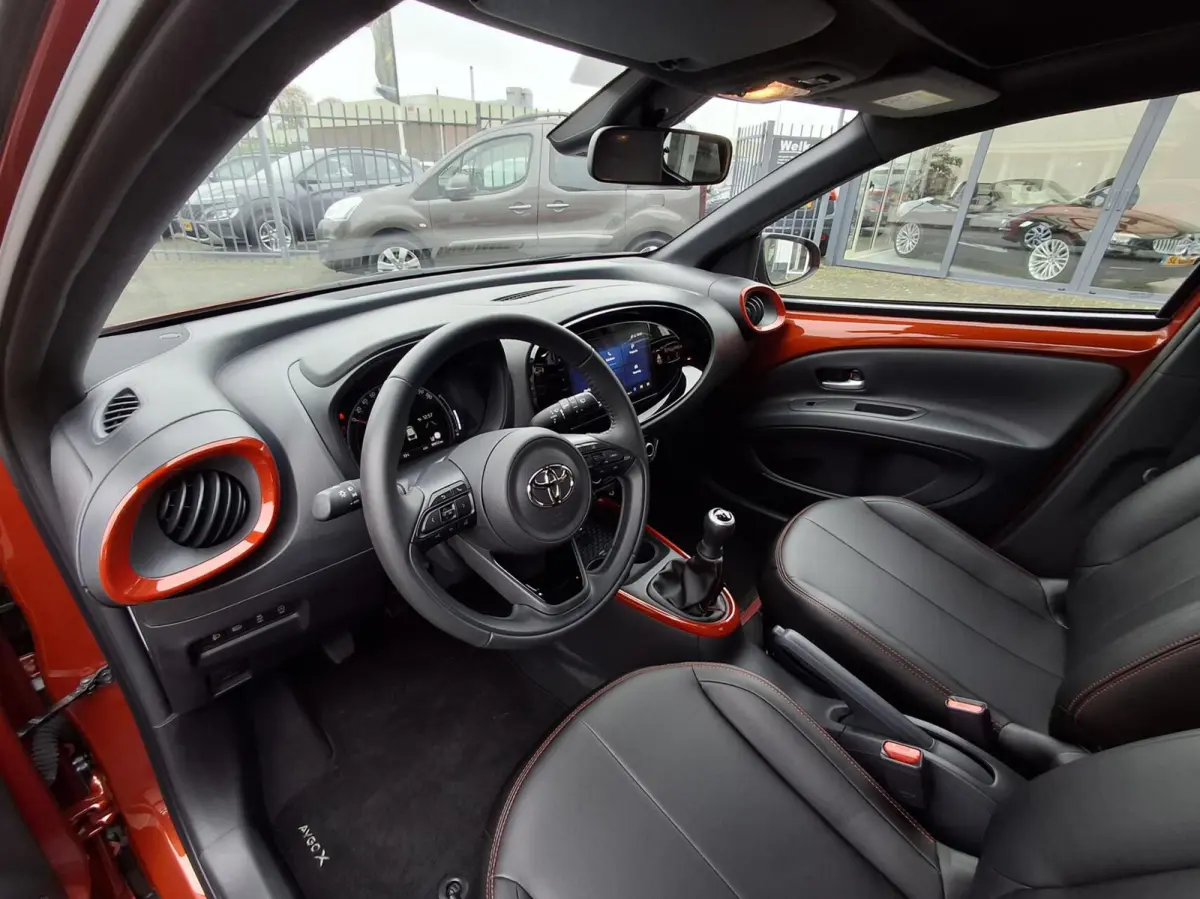 1.0 VVT-i MT Premium Leder Opendak Cabrio
