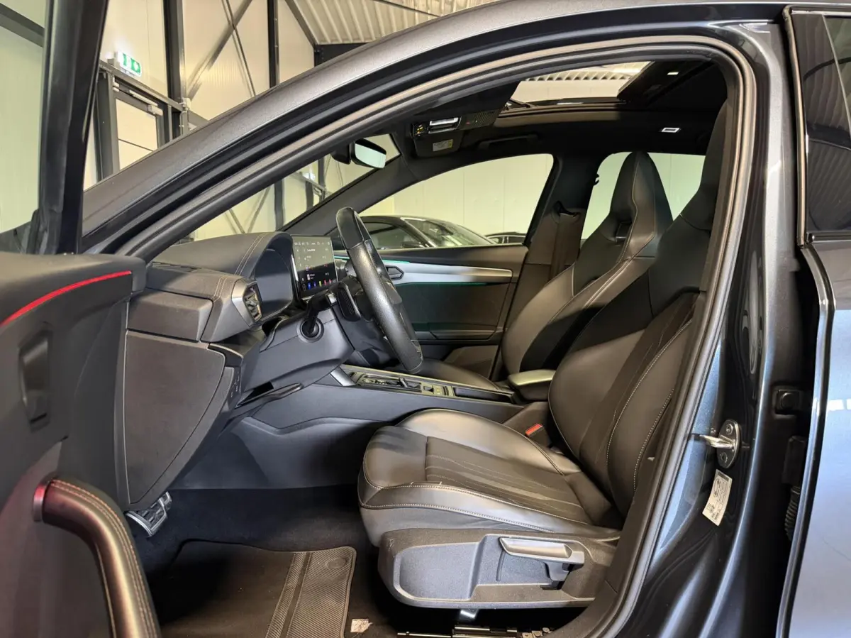 1.4 e-Hybrid VZ Performance Pano Trekhaak