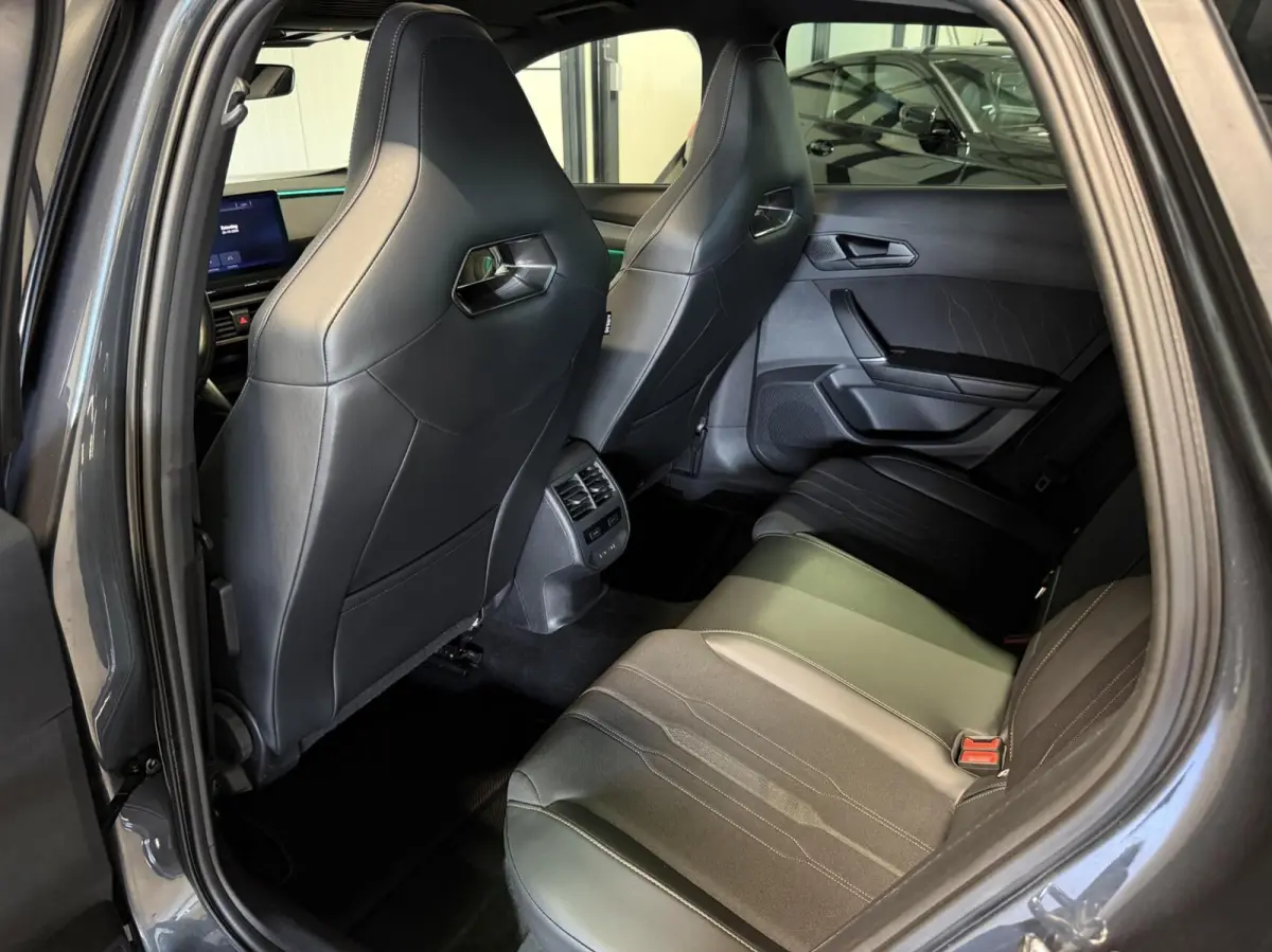 1.4 e-Hybrid VZ Performance Pano Trekhaak