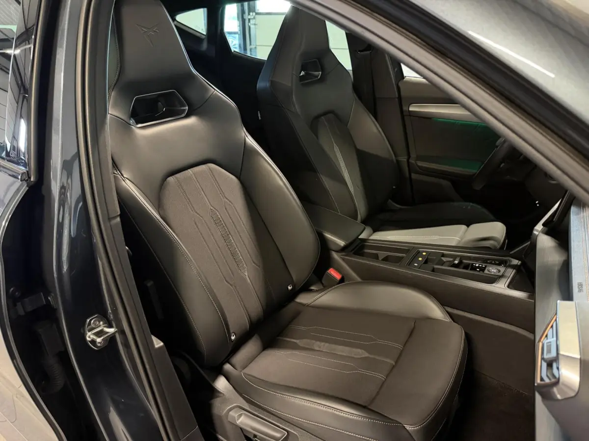 1.4 e-Hybrid VZ Performance Pano Trekhaak