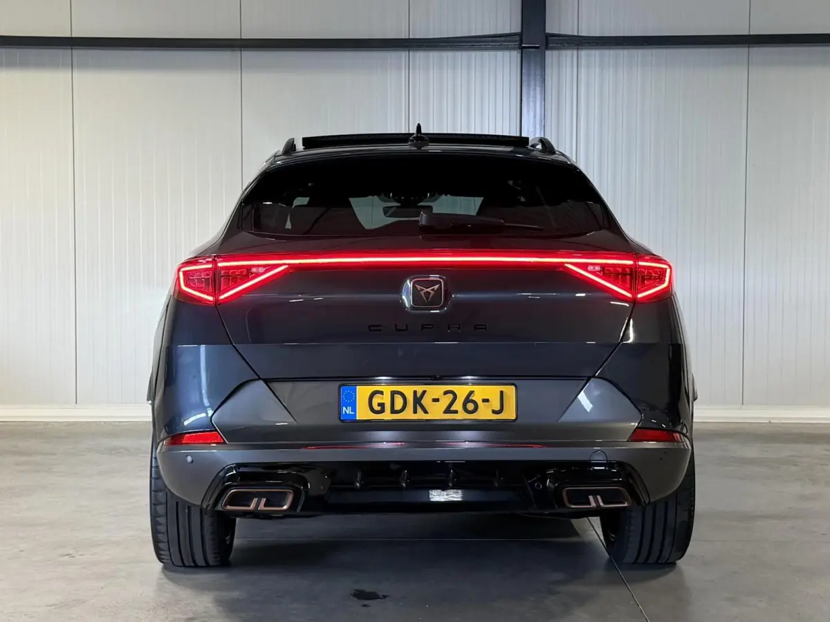 1.4 e-Hybrid VZ Performance Pano Trekhaak