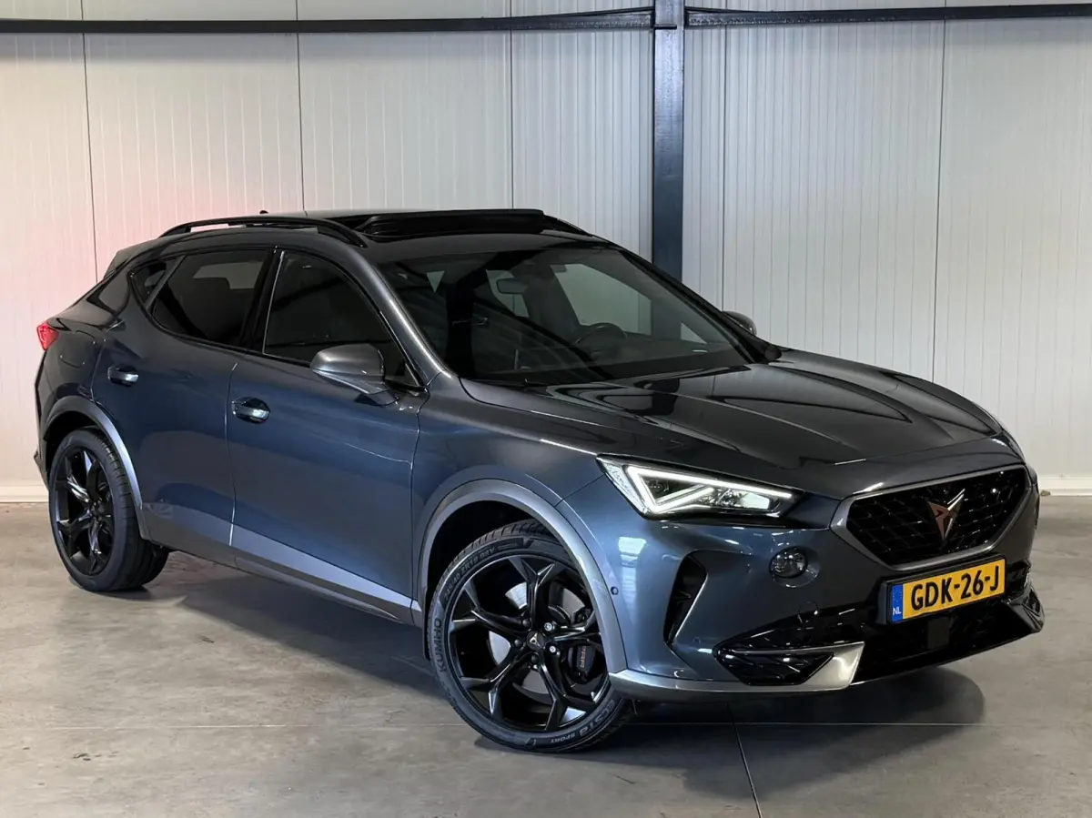 1.4 e-Hybrid VZ Performance Pano Trekhaak