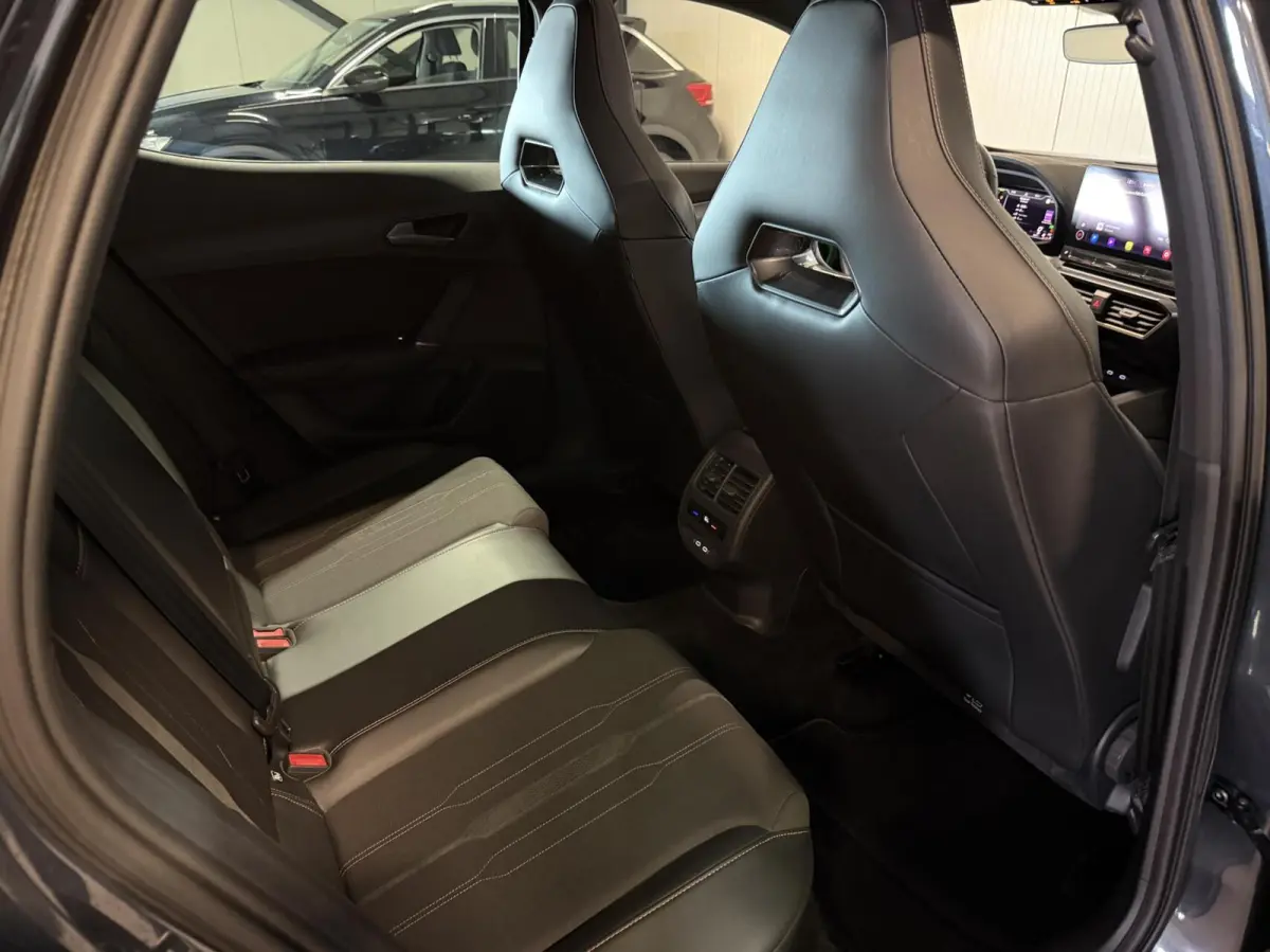 1.4 e-Hybrid VZ Performance Pano Trekhaak
