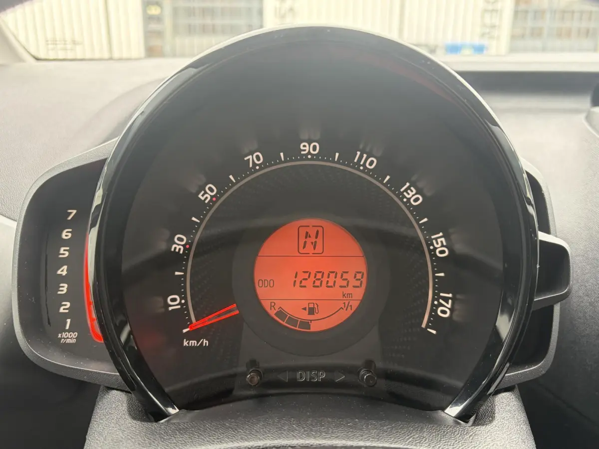 1.0 VVT-i x-cite | Automaat | Airco | Apple CarPlay | Android Auto | Achteruitrijcamera | Top auto!!