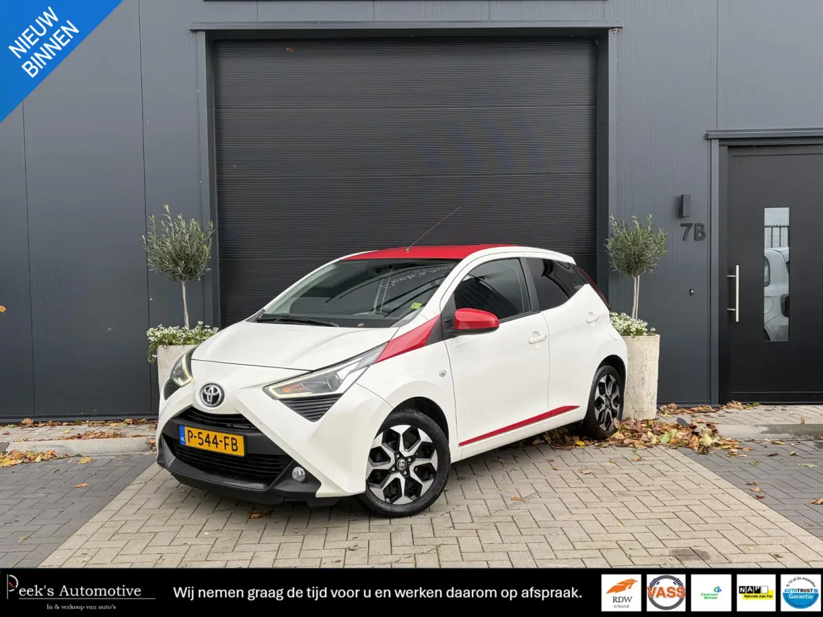 1.0 VVT-i x-cite | Automaat | Airco | Apple CarPlay | Android Auto | Achteruitrijcamera | Top auto!!