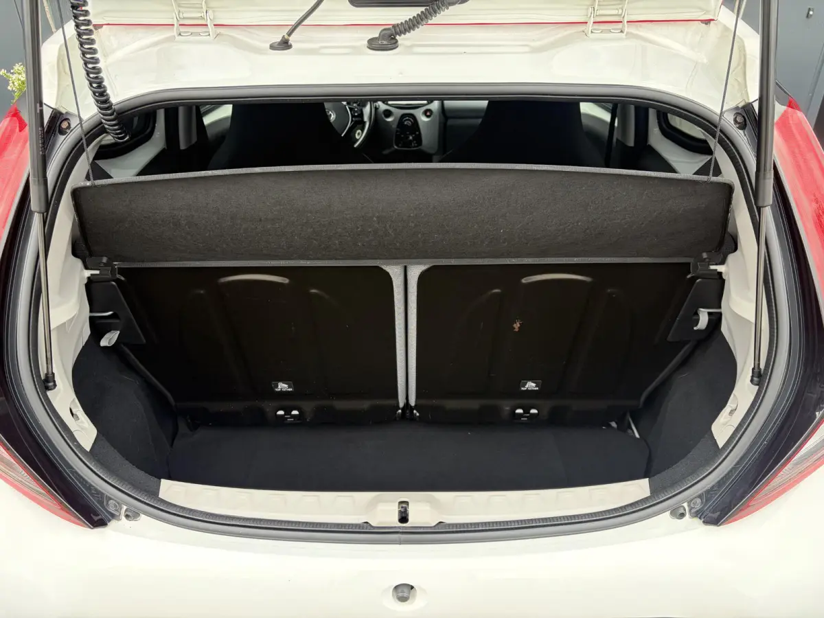 1.0 VVT-i x-cite | Automaat | Airco | Apple CarPlay | Android Auto | Achteruitrijcamera | Top auto!!