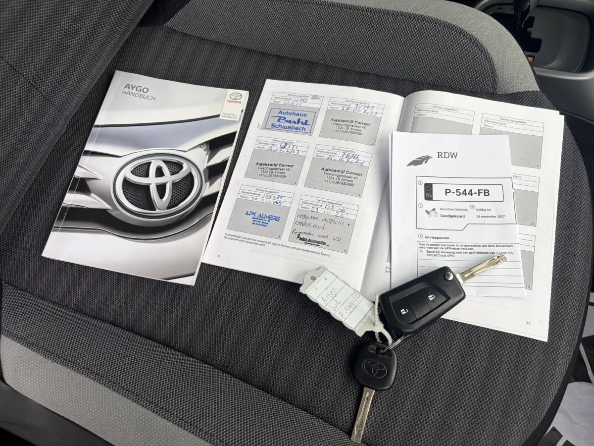 1.0 VVT-i x-cite | Automaat | Airco | Apple CarPlay | Android Auto | Achteruitrijcamera | Top auto!!