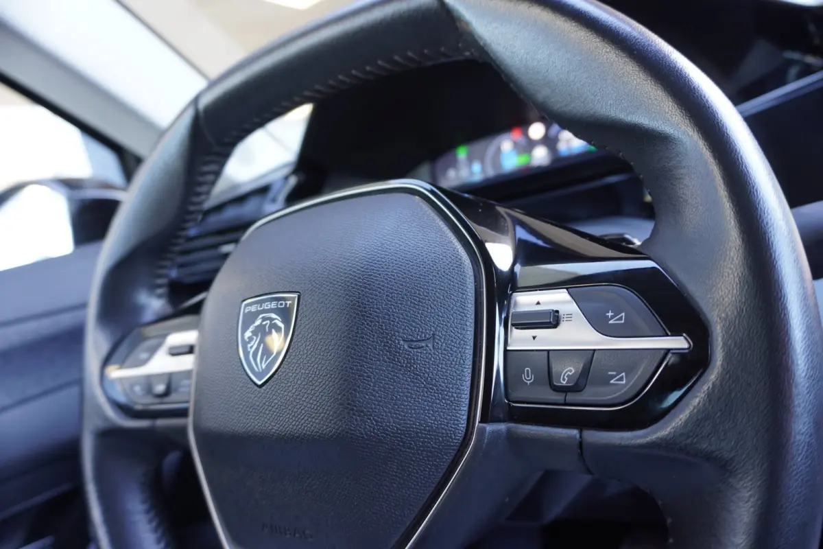 1.6 HYbrid Allure 180 EAT8 Automaat | Plug-in | Camera | Elek. Pakket | Vol opties | Dealerauto | Inruil mogelijk