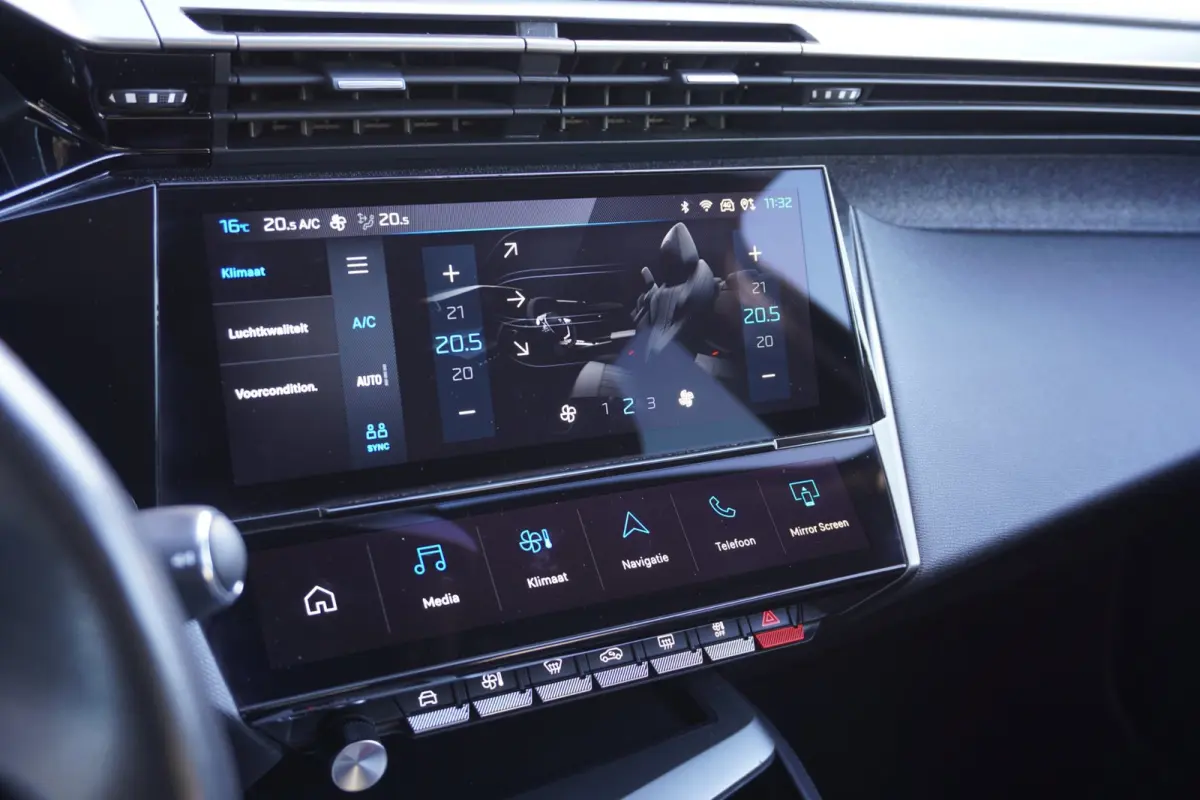 1.6 HYbrid Allure 180 EAT8 Automaat | Plug-in | Camera | Elek. Pakket | Vol opties | Dealerauto | Inruil mogelijk