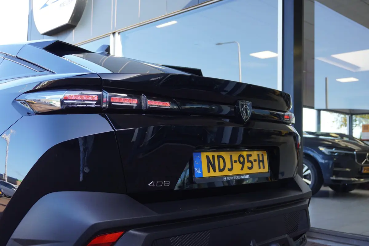 1.6 HYbrid Allure 180 EAT8 Automaat | Plug-in | Camera | Elek. Pakket | Vol opties | Dealerauto | Inruil mogelijk