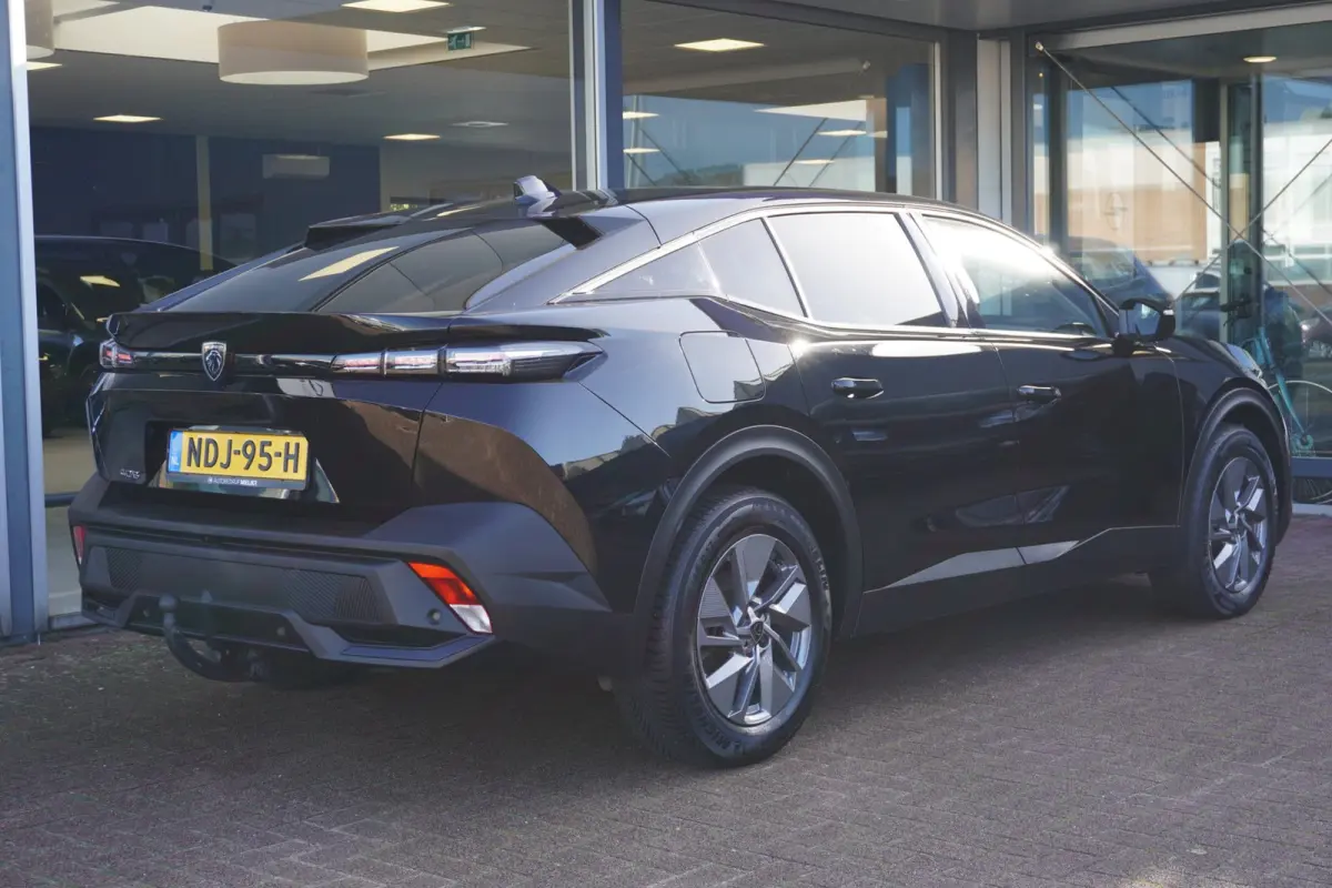 1.6 HYbrid Allure 180 EAT8 Automaat | Plug-in | Camera | Elek. Pakket | Vol opties | Dealerauto | Inruil mogelijk