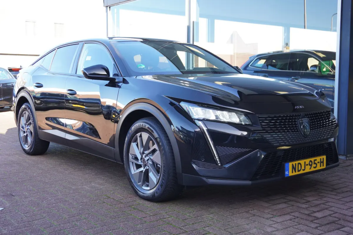 1.6 HYbrid Allure 180 EAT8 Automaat | Plug-in | Camera | Elek. Pakket | Vol opties | Dealerauto | Inruil mogelijk