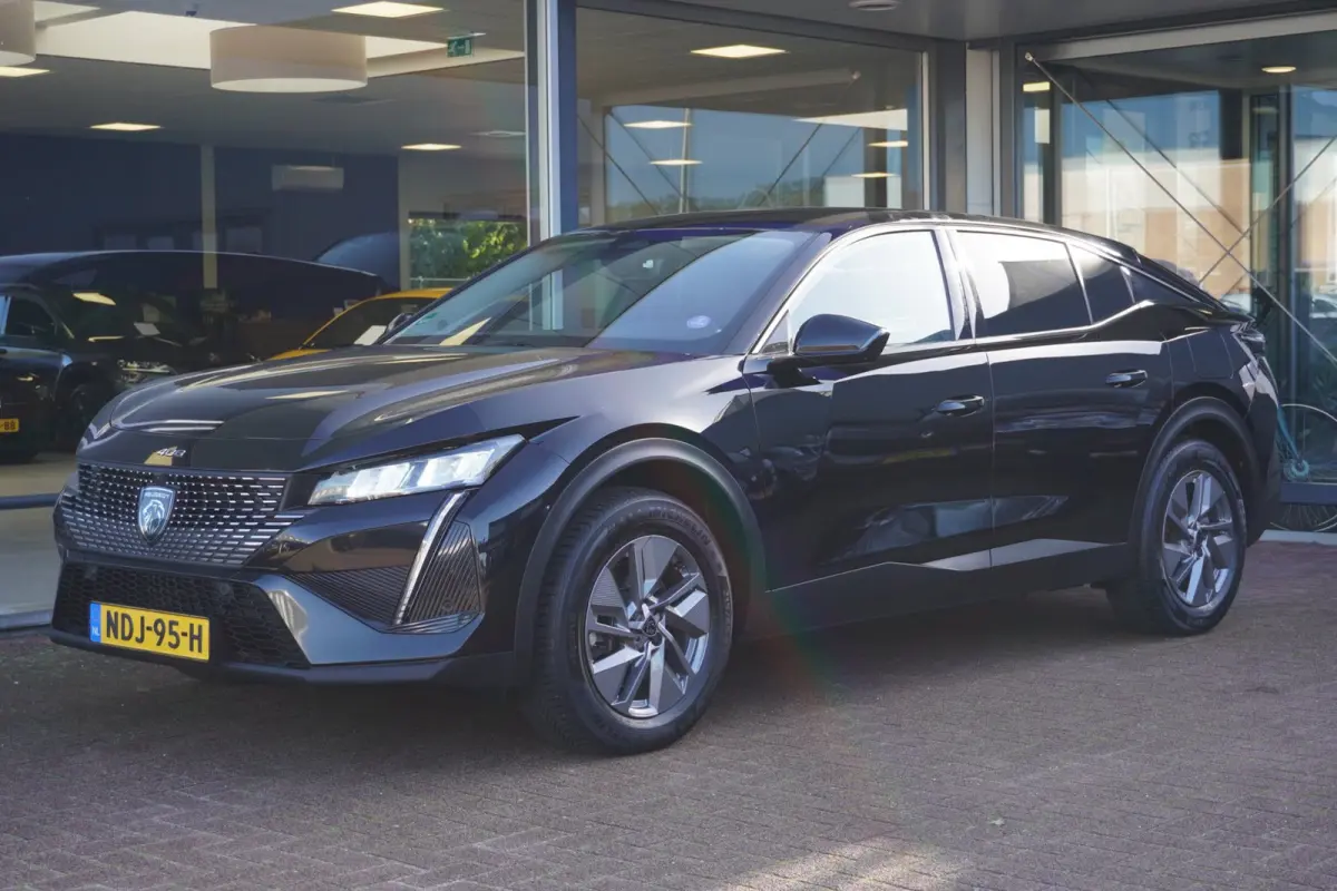 1.6 HYbrid Allure 180 EAT8 Automaat | Plug-in | Camera | Elek. Pakket | Vol opties | Dealerauto | Inruil mogelijk