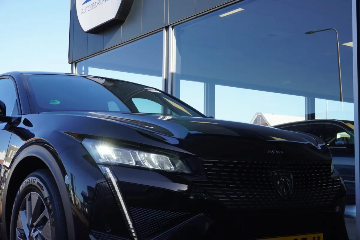 1.6 HYbrid Allure 180 EAT8 Automaat | Plug-in | Camera | Elek. Pakket | Vol opties | Dealerauto | Inruil mogelijk
