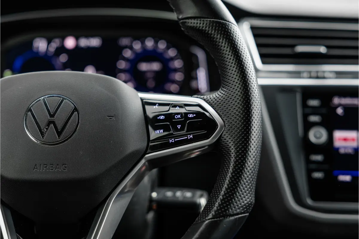 1.4 TSI eHybrid R-Line Camera / Carplay / Android / Digital Dash