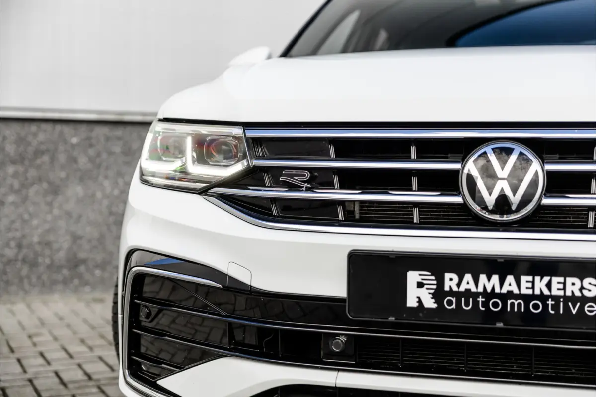 1.4 TSI eHybrid R-Line Camera / Carplay / Android / Digital Dash