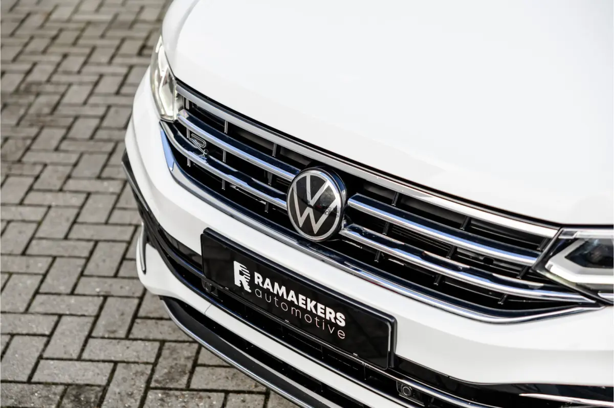 1.4 TSI eHybrid R-Line Camera / Carplay / Android / Digital Dash
