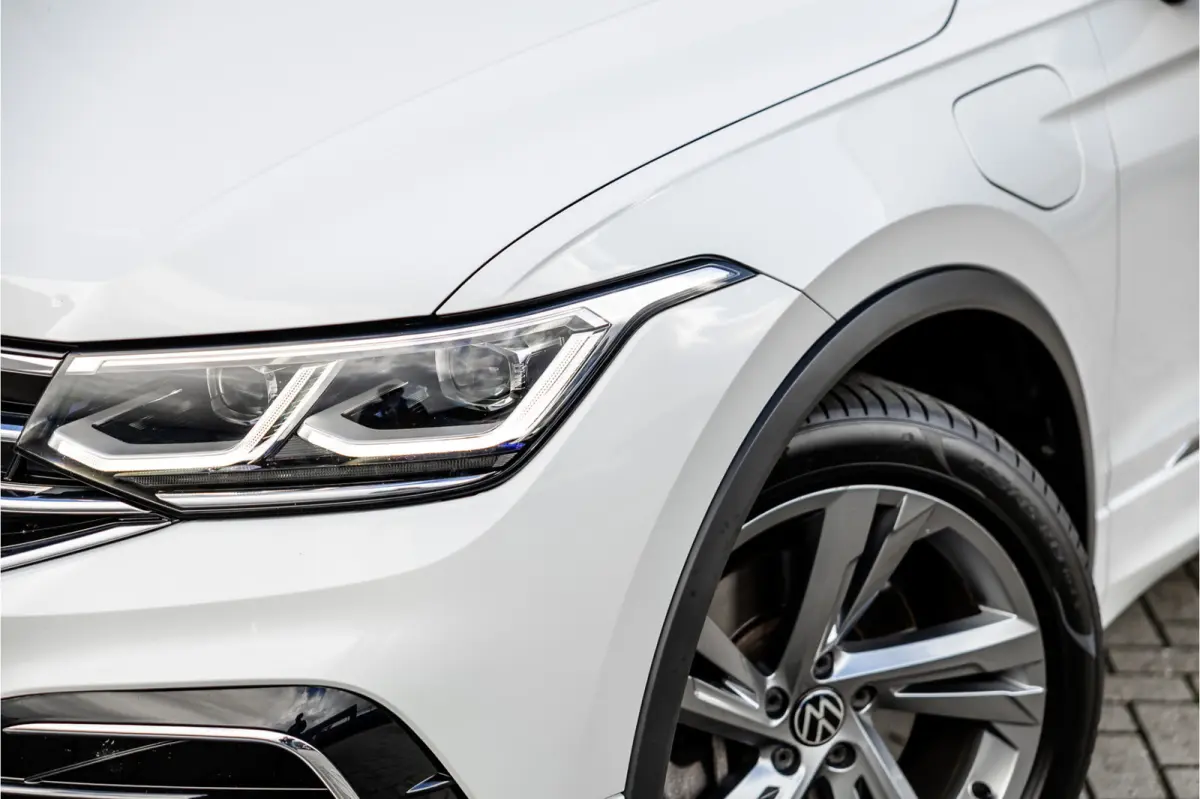 1.4 TSI eHybrid R-Line Camera / Carplay / Android / Digital Dash