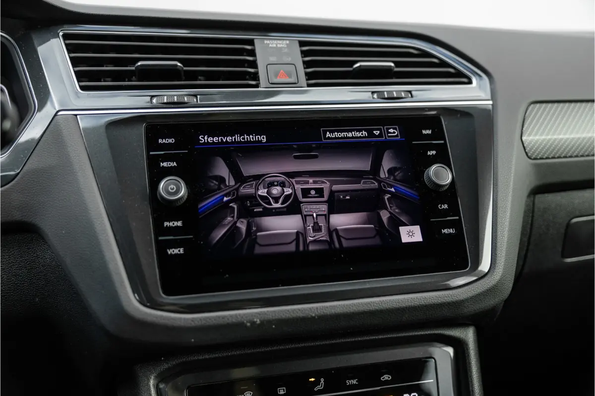 1.4 TSI eHybrid R-Line Camera / Carplay / Android / Digital Dash