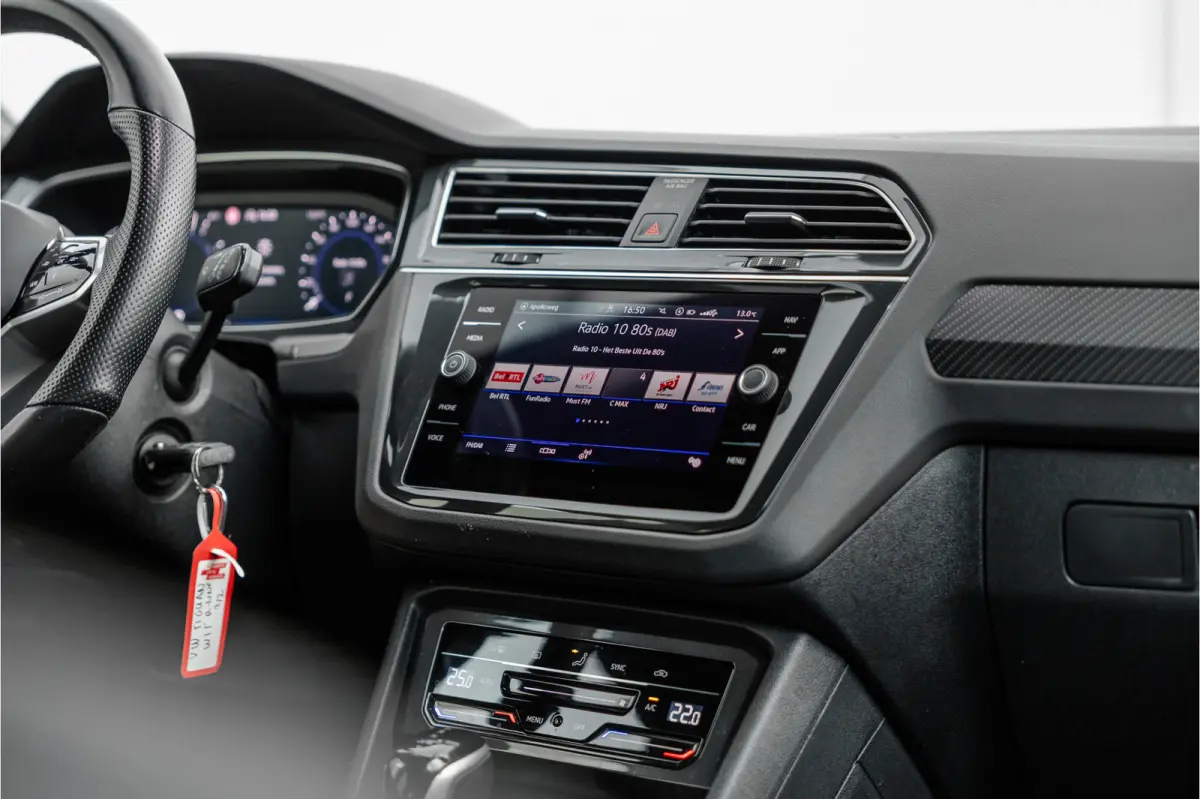1.4 TSI eHybrid R-Line Camera / Carplay / Android / Digital Dash