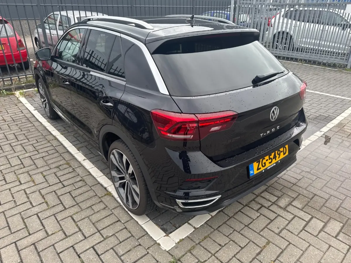 1.5 TSI 150 pk Sport Business R 7-DSG | Trekhaak | Panoramdak | Achteruitrijcamera | Climatronic | 19 inch LMV |