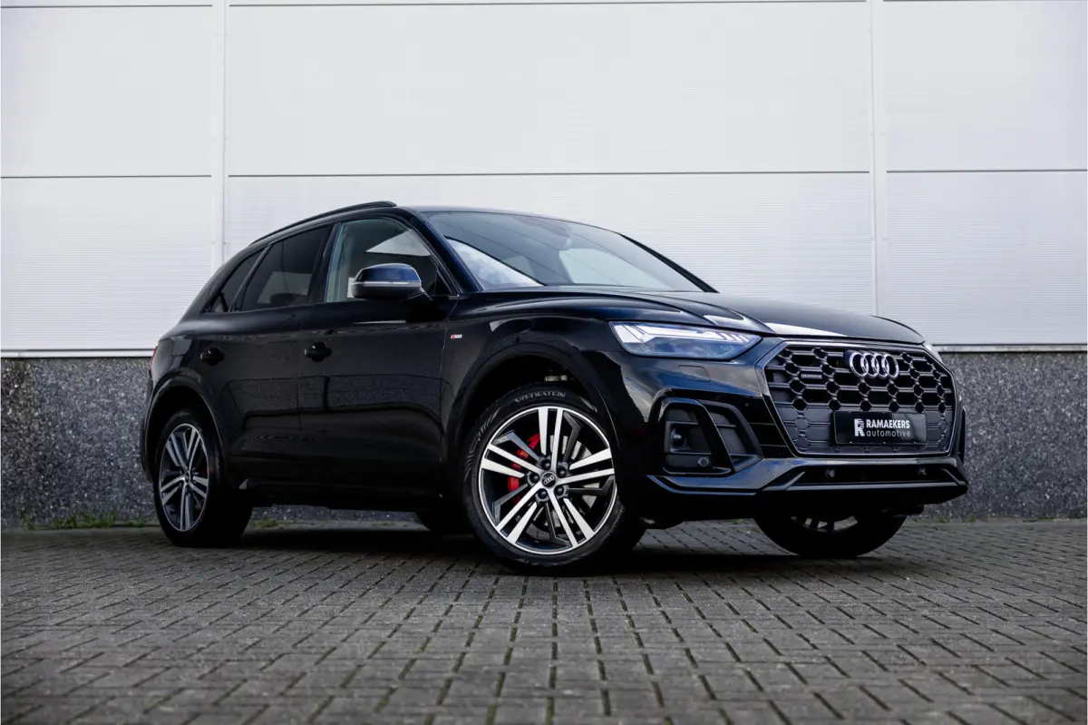 55 TFSI e S edition Competition RS Stoelen / B&O Audio / Camera / 20 inch / S-Line /