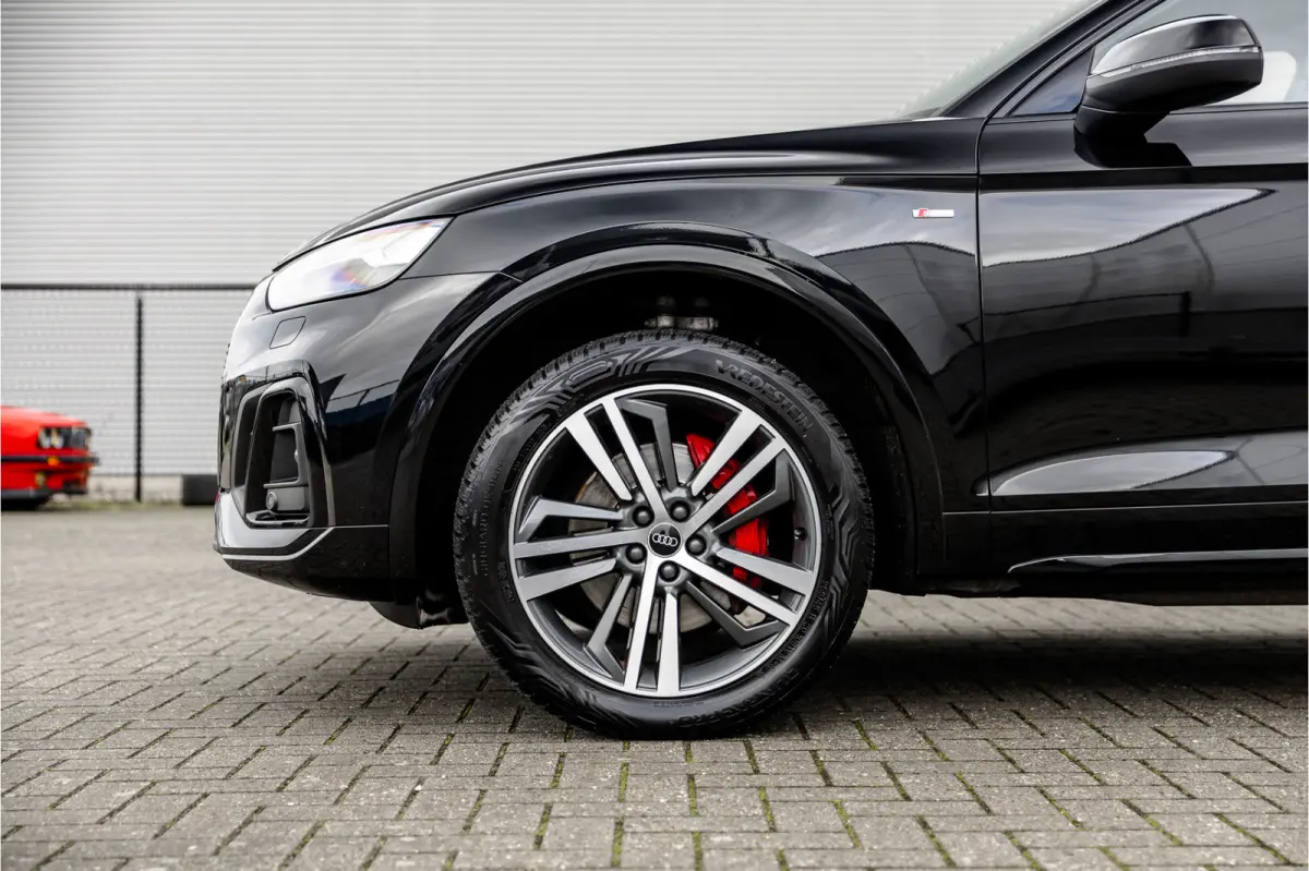 55 TFSI e S edition Competition RS Stoelen / B&O Audio / Camera / 20 inch / S-Line /