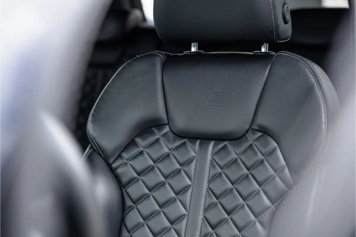 55 TFSI e S edition Competition RS Stoelen / B&O Audio / Camera / 20 inch / S-Line /