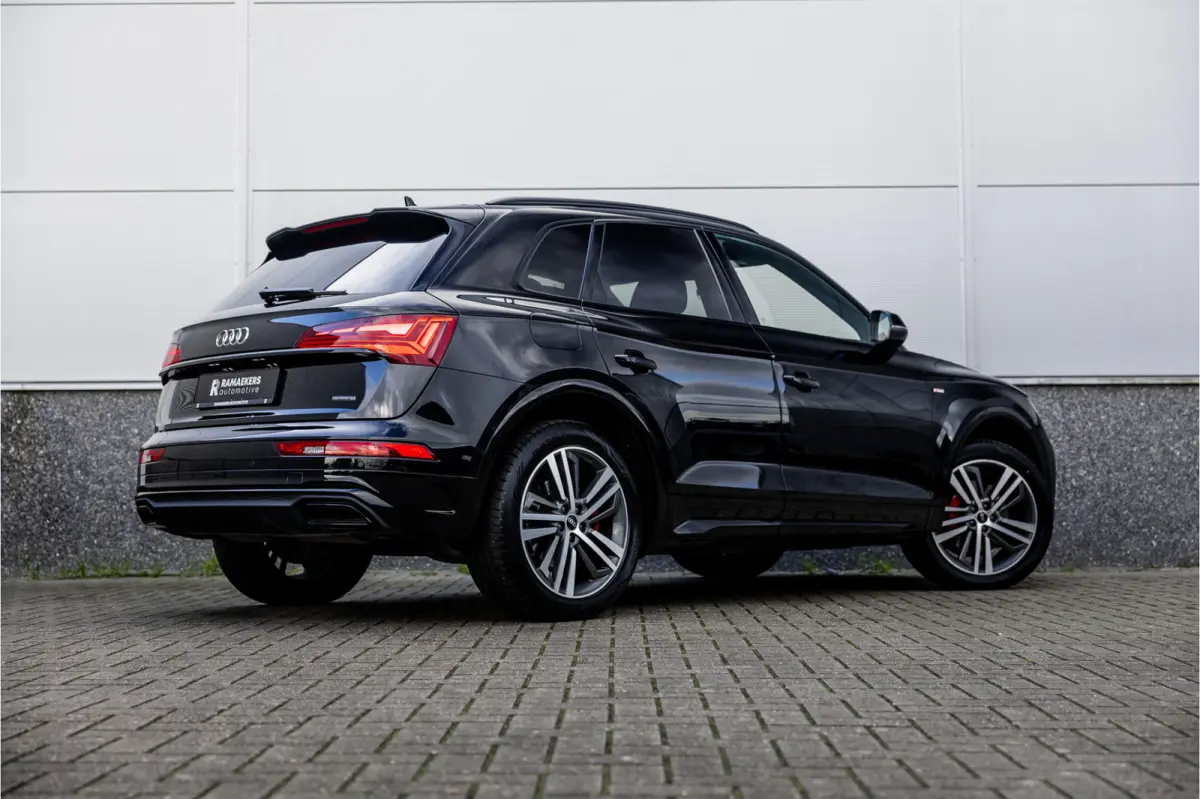 55 TFSI e S edition Competition RS Stoelen / B&O Audio / Camera / 20 inch / S-Line /