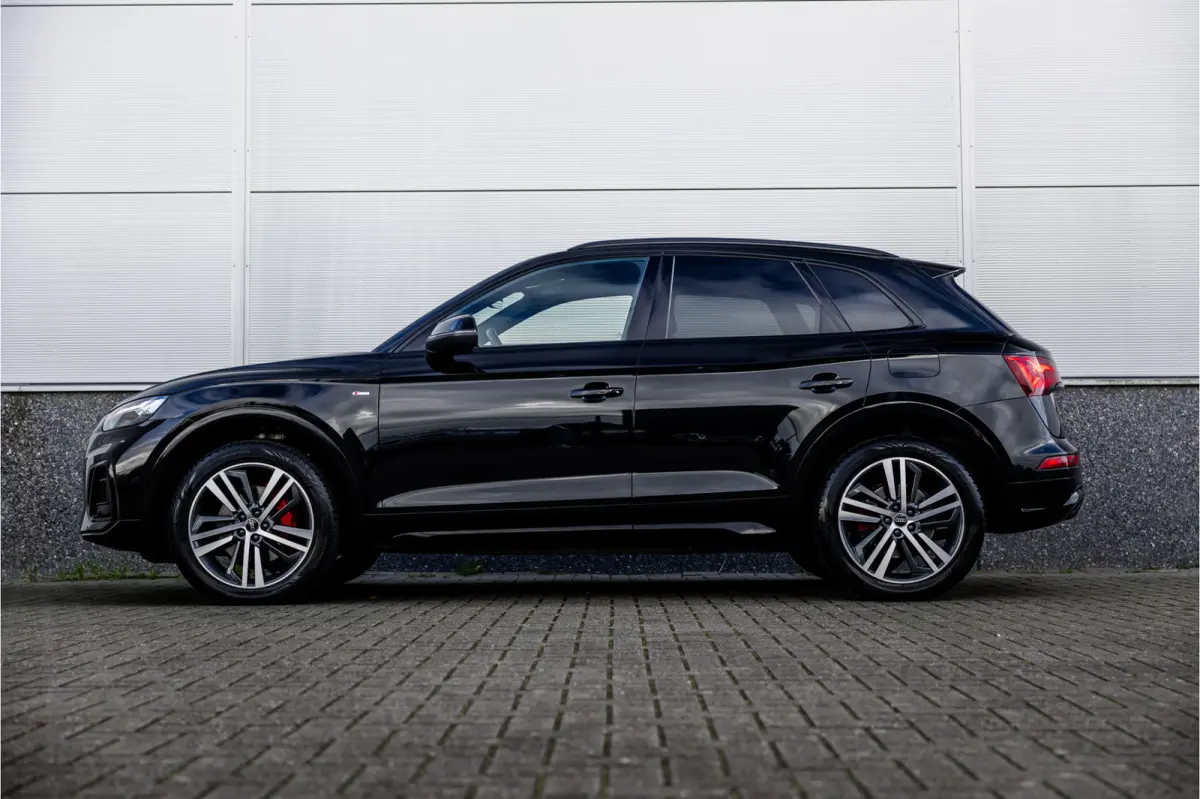 55 TFSI e S edition Competition RS Stoelen / B&O Audio / Camera / 20 inch / S-Line /