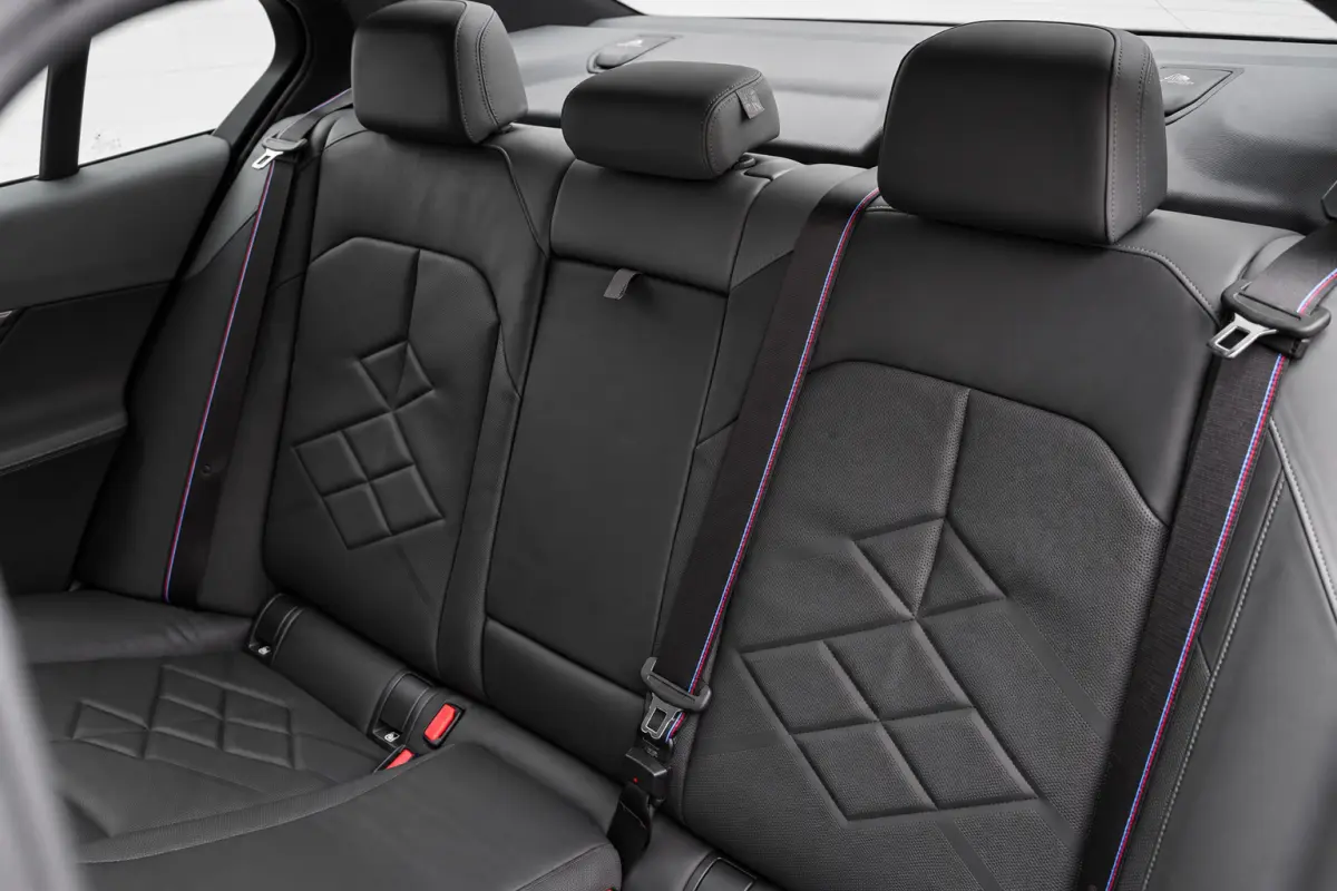 eDrive40 84 kWh | M Sport | H/K | INDIVIDUAL