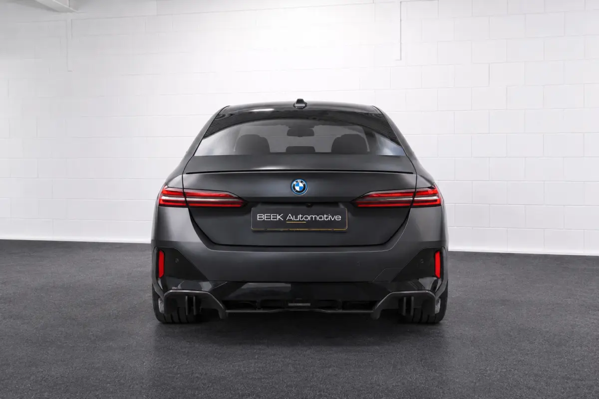 eDrive40 84 kWh | M Sport | H/K | INDIVIDUAL
