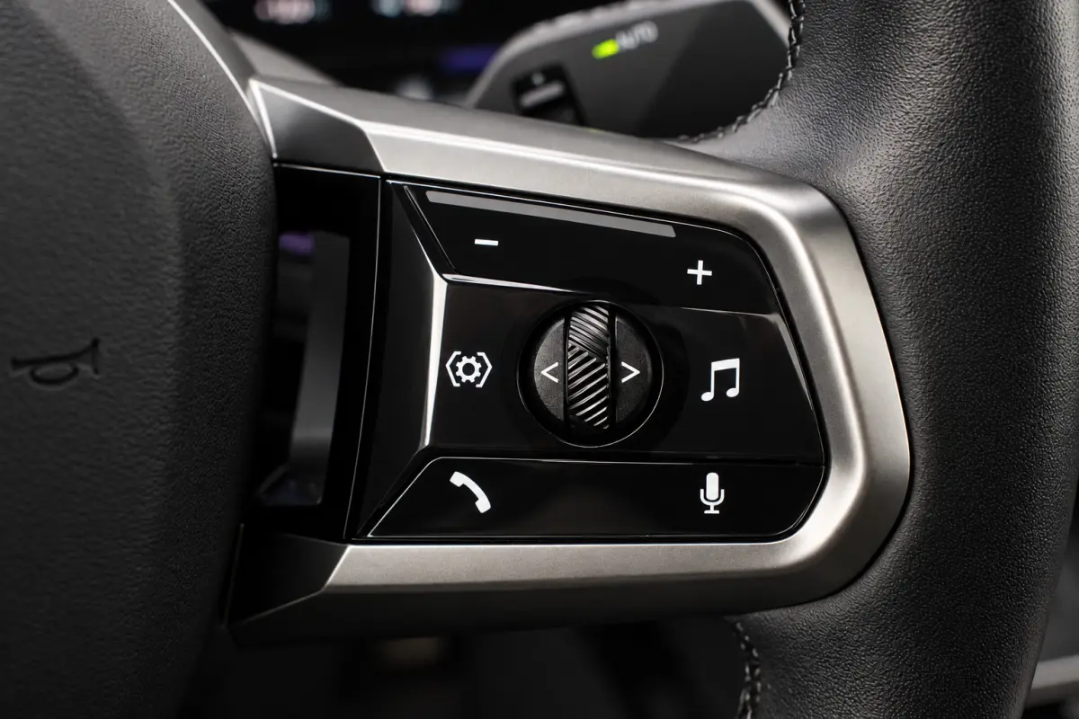 eDrive40 84 kWh | M Sport | H/K | INDIVIDUAL