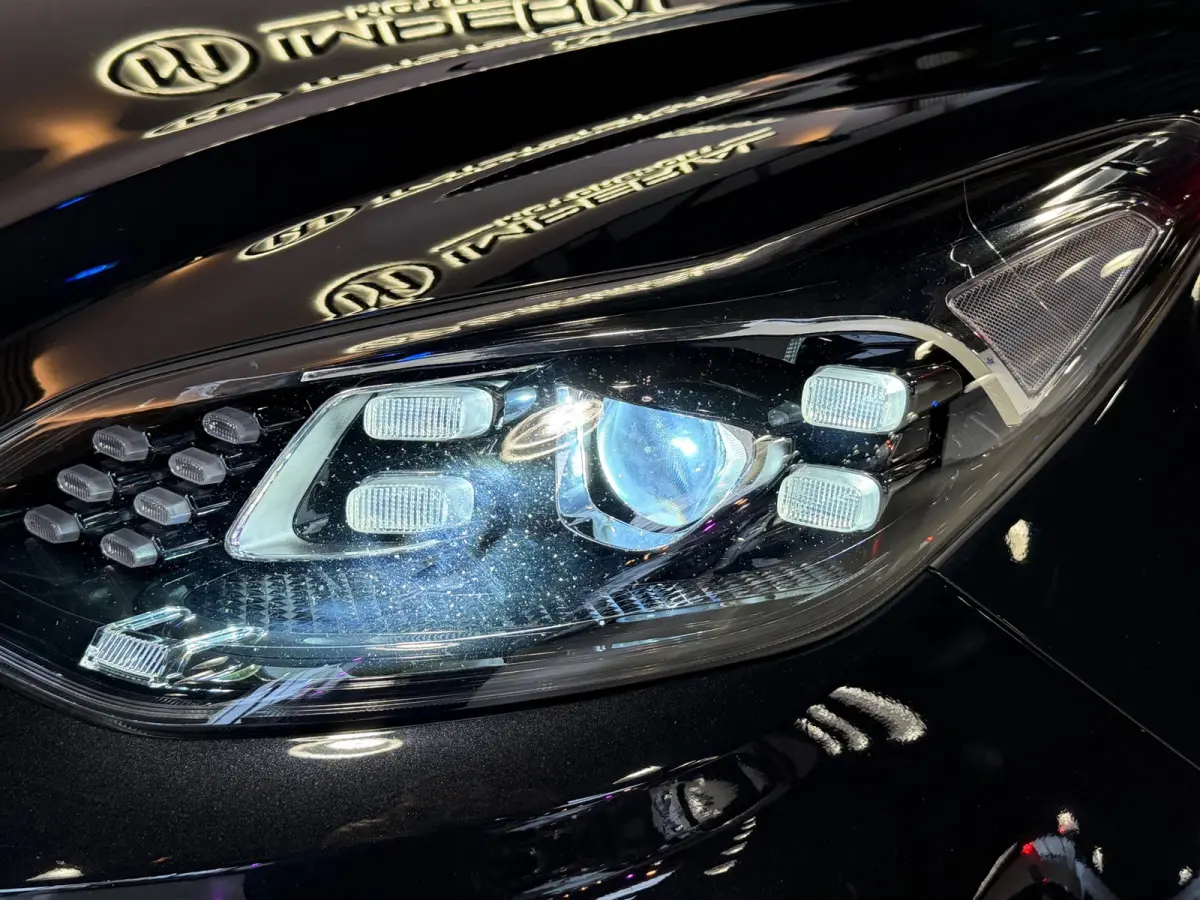 1.6 T-GDI DynamicLine Pano|360|Keyles|Led|Stuur/Stoel verwarming|Lane