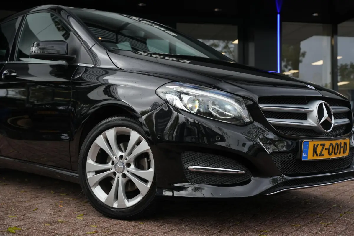 200 Ambition Stoelverwarming LED Cruise Control Leer/Stof