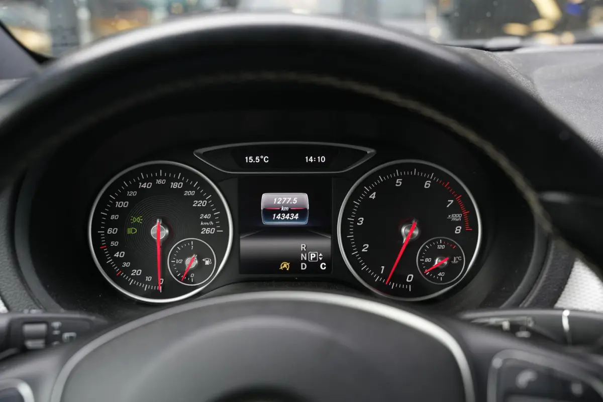 200 Ambition Stoelverwarming LED Cruise Control Leer/Stof