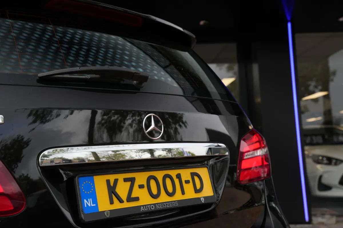 200 Ambition Stoelverwarming LED Cruise Control Leer/Stof