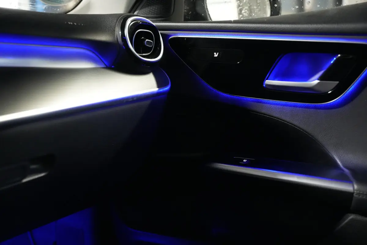 180 Business Line LED Ambient Stoelverw. Trekhaak