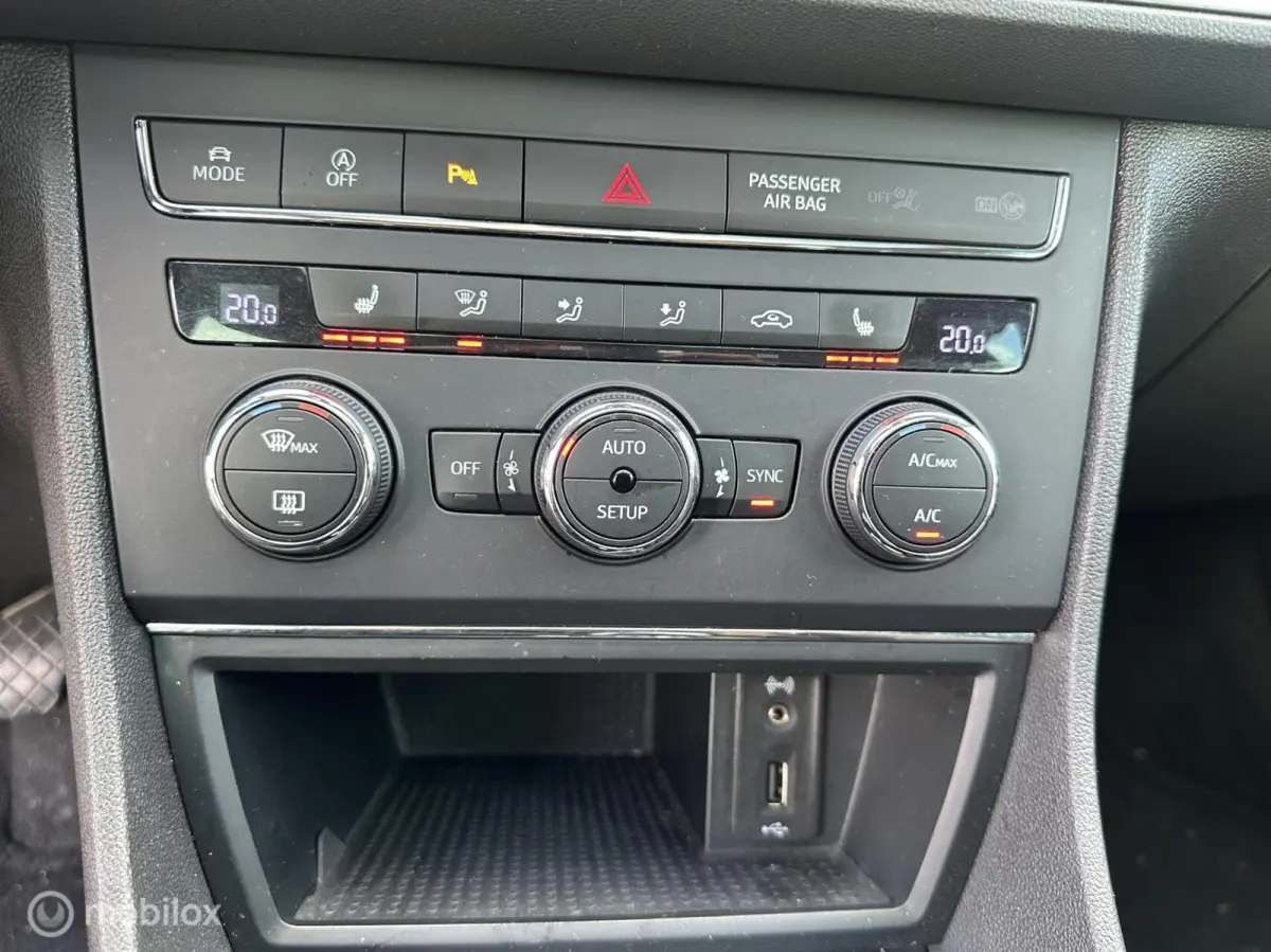 1.4 TSI ACT FR Dynamic/Pano.Dak/Carplay/Camera/Nav