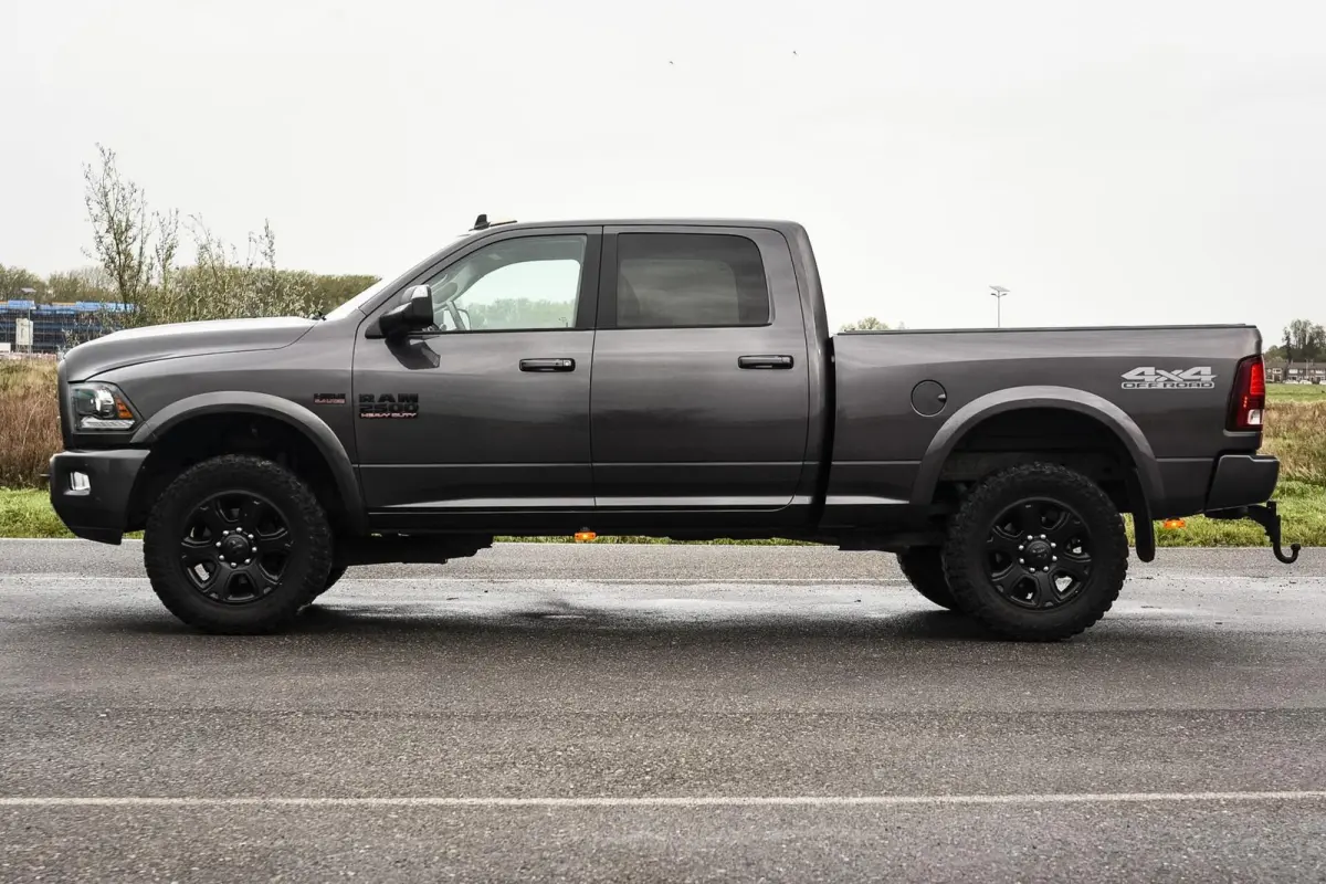 2500 Laramie 6.4 HEMI | LPG | Liftkit | 4x4