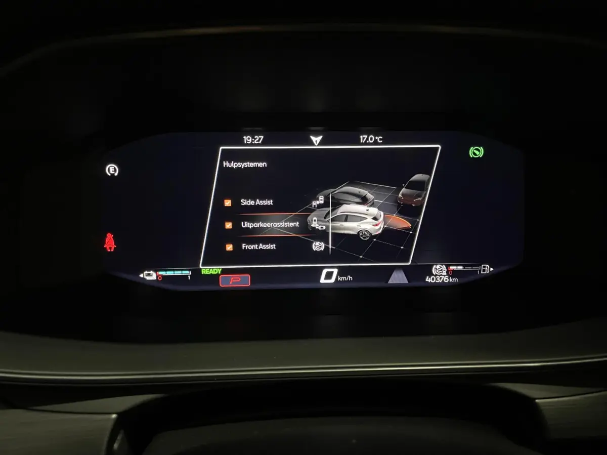 1.4 e-Hybrid VZ 245 PK/ Cam/ Keyless/ 19'LMV/ Matrix LED
